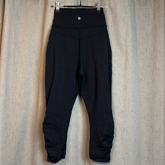Lululemon Sunset Salutation Cropped Pants - Picture 6 of 7